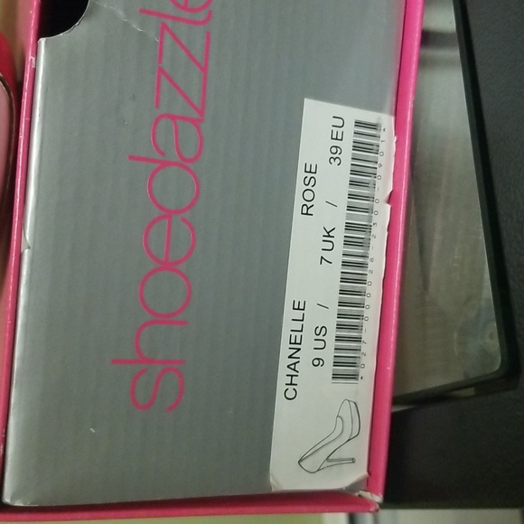 Shoedazzle Heels - Picture 2 of 6